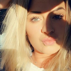 Meet your Posher, Lauryn